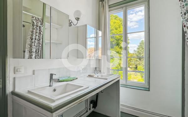 Maison à vendre    8 pièces •  Pacy-sur-Eure