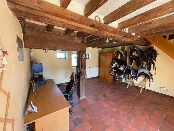 CORPS DE FERME avec dépendances