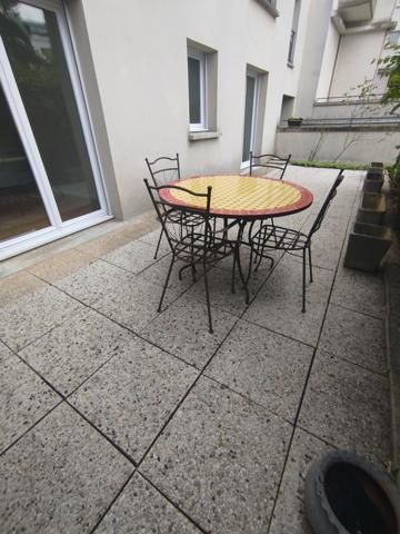 Bel Appartement en Rez-de-Jardin au calme près de la Gare de Cergy-le-Haut