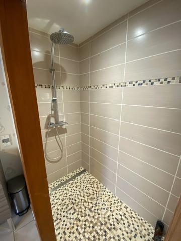 MAISON 6 CHAMBRES A GOLBEY AUTO-CONSOMMATION