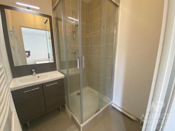 Appartement Louveciennes 4 pièce(s) 83.18 m2 Loyer 1 850 €/mois charges comprises **  - Référence  19278