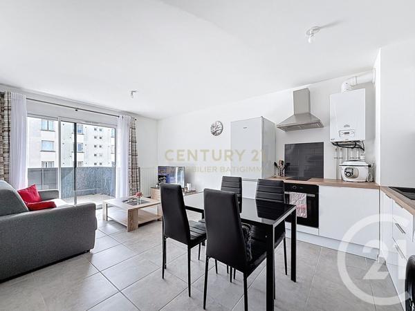 Appartement T2 à vendre  2 pièces - 38,25 m2 BOURGOIN JALLIEU - 38