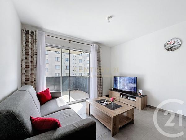 Appartement T2 à vendre  2 pièces - 38,25 m2 BOURGOIN JALLIEU - 38