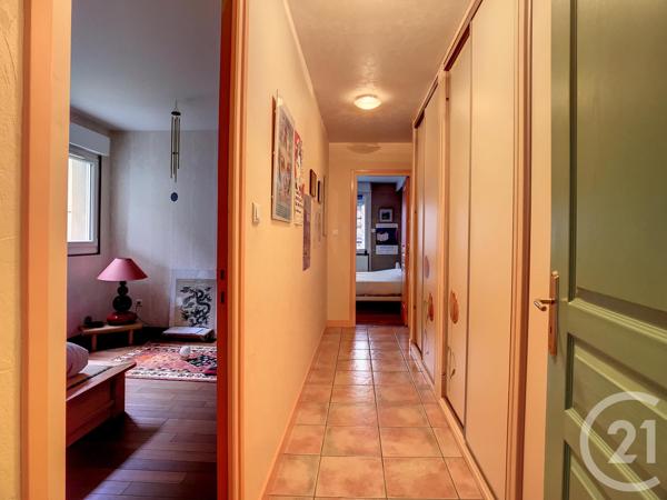 Maison à vendre  10 pièces - 250 m2 MENETROL - 63