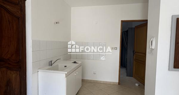 À vendre Appartement 2 pièces 25 m² - Roquemaure 30150