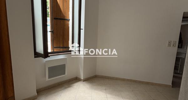 À vendre Appartement 2 pièces 25 m² - Roquemaure 30150
