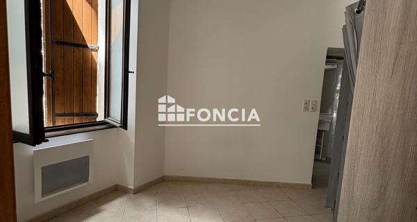 À vendre Appartement 2 pièces 25 m² - Roquemaure 30150