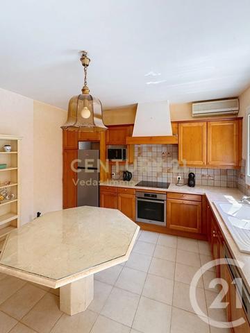 Maison à vendre  6 pièces - 188 m 2   ST JEAN DE VEDAS  - 34