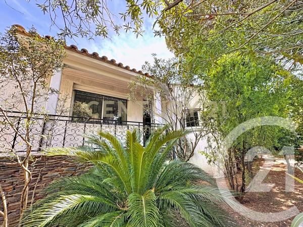 Maison à vendre  6 pièces - 188 m 2   ST JEAN DE VEDAS  - 34