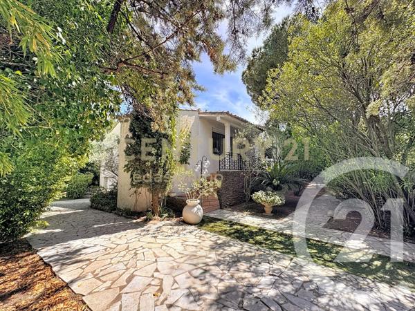 Maison à vendre  6 pièces - 188 m 2   ST JEAN DE VEDAS  - 34