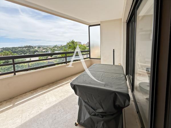 Appartement Le Cannet 2 pièces 49m2 vue Mer