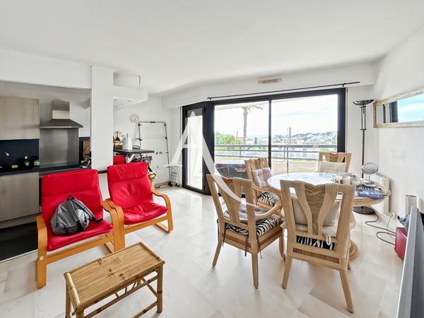 Appartement Le Cannet 2 pièces 49m2 vue Mer