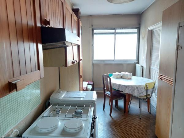 Appartement + annexe + parking