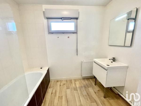 Appartement 3 pièces de 70 m² à Poitiers (86000)