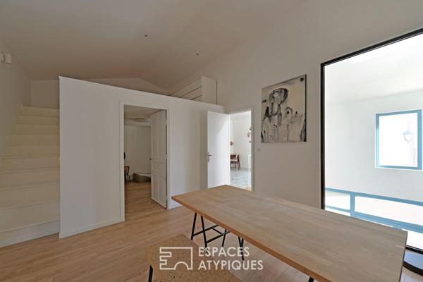 Maison de village atypique, jardin, bassin et mur d’escalade