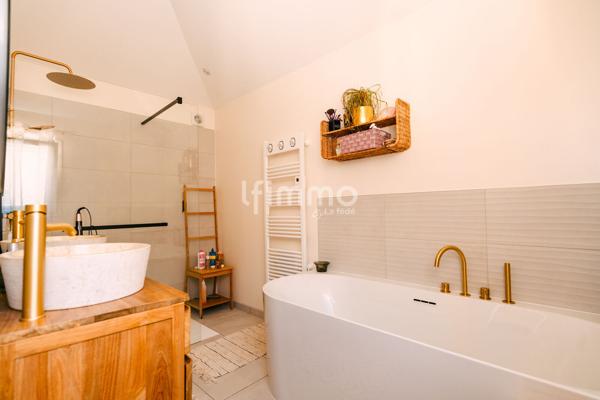 Maison plain-pied 119 m²-jardin-piscine-garage-terrain 6,95 ares