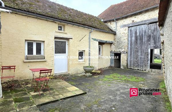 AUNEAU JOLIE MAISON FAMILIALE 7 pièces ,135 m2