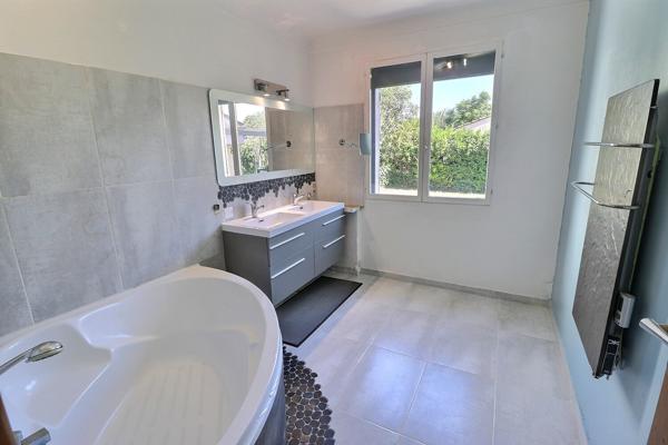 A VENDRE Entraigues Sur La Sorgue Maison 5 pièce(s) 110 m²