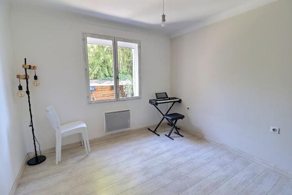 A VENDRE Entraigues Sur La Sorgue Maison 5 pièce(s) 110 m²