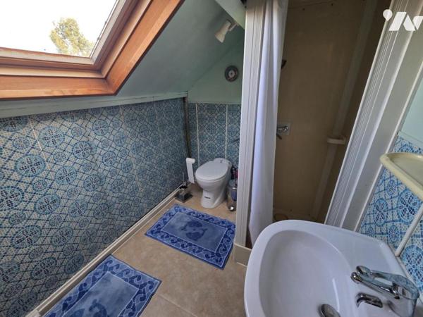 MARCQ EN BAROEUL - DANS UN SUPERBE SECTEUR A PROXIMITE DES COMMODITES, MAISON EN BEL ETAGE DE 152 M