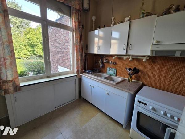 MARCQ EN BAROEUL - DANS UN SUPERBE SECTEUR A PROXIMITE DES COMMODITES, MAISON EN BEL ETAGE DE 152 M