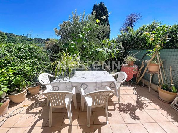 Le Cannet Garibondy, Appartement en duplex de 3 pièces , patio, jardinet- Proche commodités et écoles, autoroute