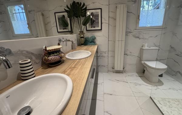 Vente Villa METICULEUSEMENT ENTRETENUE rénové(e) Uzes   