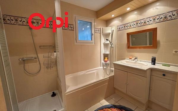 Maison à vendre    6 pièces •  Saint-Agnant