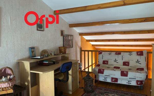 Maison à vendre    6 pièces •  Saint-Agnant