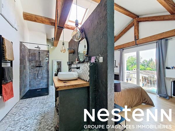 GENAS AZIEU - Maison 230m² -  5 chambres -Terrain - Piscine