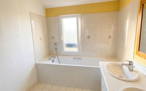 Maison à vendre    4 pièces • 129,08 m2 Le Port-Marly