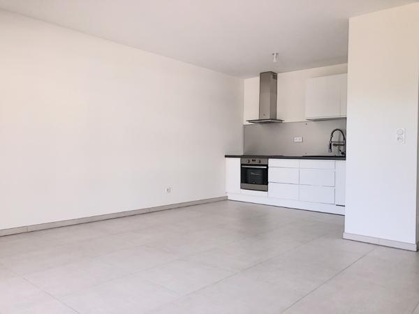 Appartement Ajaccio - 2 pièces - 46 m² - Résidence du Stiletto- Parking privé -Proximité nouvel hôpital -