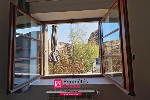 Maison mitoyenne de 2 appartements (91 m²) + combles (120m²)