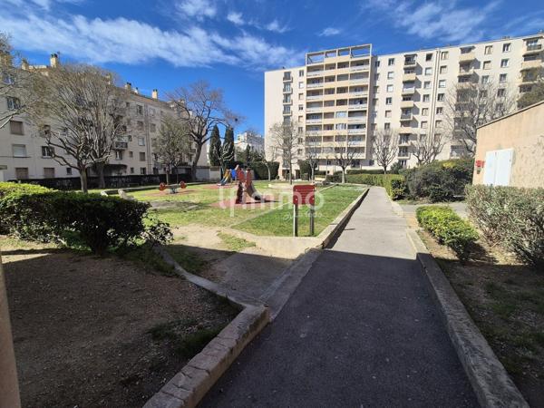 T2/T3 56m2 Dernier étage Résidence Parc Fleuri 13009