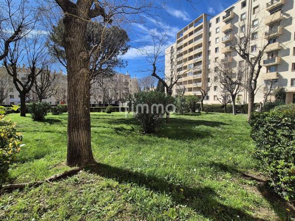 T2/T3 56m2 Dernier étage Résidence Parc Fleuri 13009