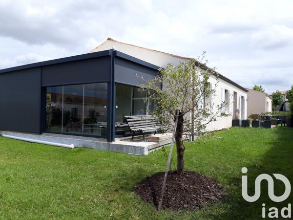 Maison 5 pièces de 108 m² à Semussac (17120)