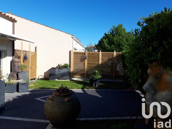 Maison 5 pièces de 108 m² à Semussac (17120)