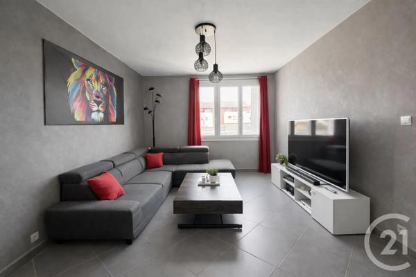 Appartement T3 à vendre  3 pièces - 57,25 m 2   VILLEFRANCHE SUR SAONE  - 69