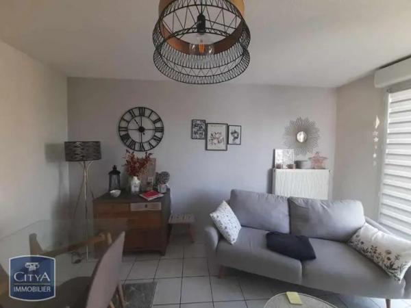 Appartement à louer 2 pièces 54.2m²