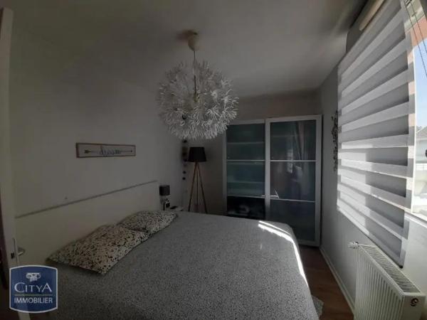 Appartement à louer 2 pièces 54.2m²