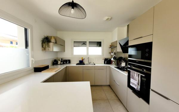 Maison à vendre    5 pièces • 147 m2 Sergy