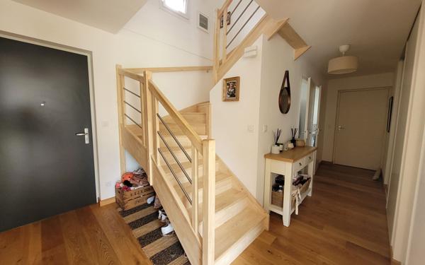 Maison à vendre    5 pièces • 147 m2 Sergy