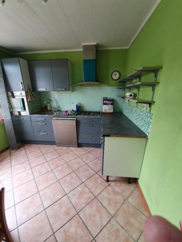 Maison individuelle 4 pièces, 2 cbres sur s/sol, terrain de 897 m2