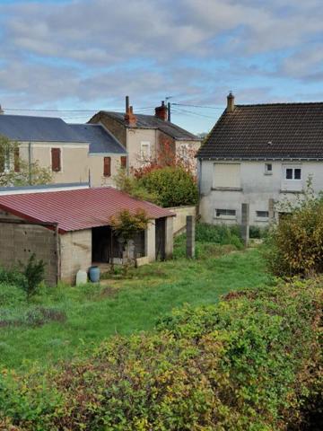 Maison individuelle 4 pièces, 2 cbres sur s/sol, terrain de 897 m2