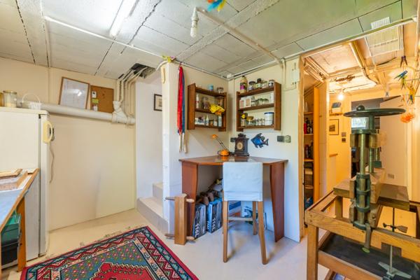 Maison familiale avec jardin arboré dans rue calme à proximité des commerces & transports