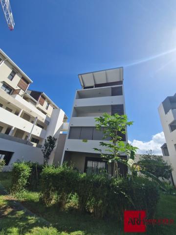 A vendre - Beau F4 Duplex - Plein coeur de Saint Paul - 2 parkings