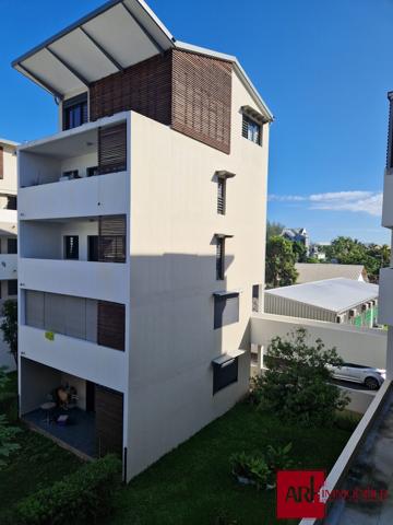 A vendre - Beau F4 Duplex - Plein coeur de Saint Paul - 2 parkings
