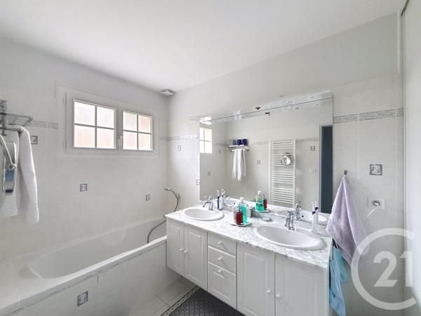 Maison à vendre  6 pièces - 148 m2 FLEAC - 16