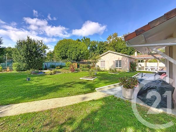 Maison à vendre  6 pièces - 148 m2 FLEAC - 16