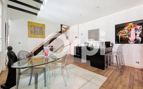 Maison à vendre    2 pièces • 75,19 m2 Paris 14